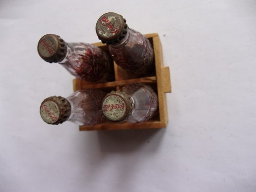 Alte coca cola flaschen in - alte, coca-cola